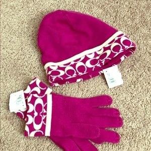 Coach hat & gloves